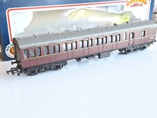 Bachmann BR MKI Suburban Brake Maroon 34626. New Old Stock. Mint Cond. Boxed. OO