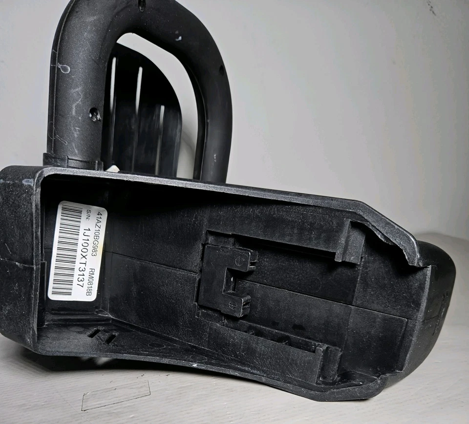 Remington Cordless 8" Chainsaw 18V Battery Powered Model RM0818B *No Battery* - Image 4 of 4