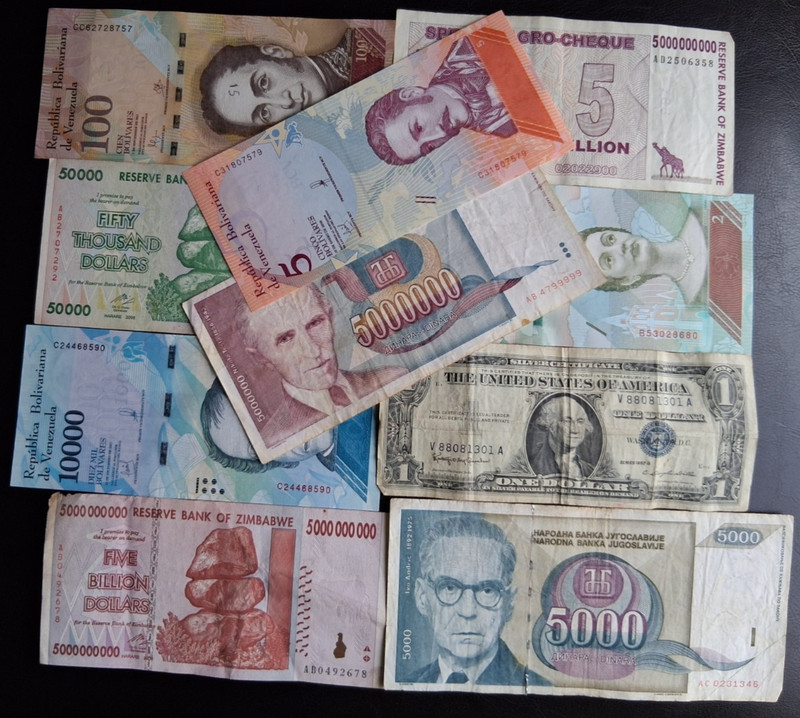 World Foreign currency 10 *small and Large Bank Notes* lot B347