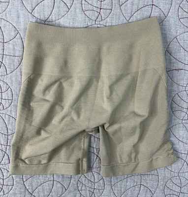 Alphalete Amplify Shorts Women Small Sportswear Gym Fitness Chai High Rise