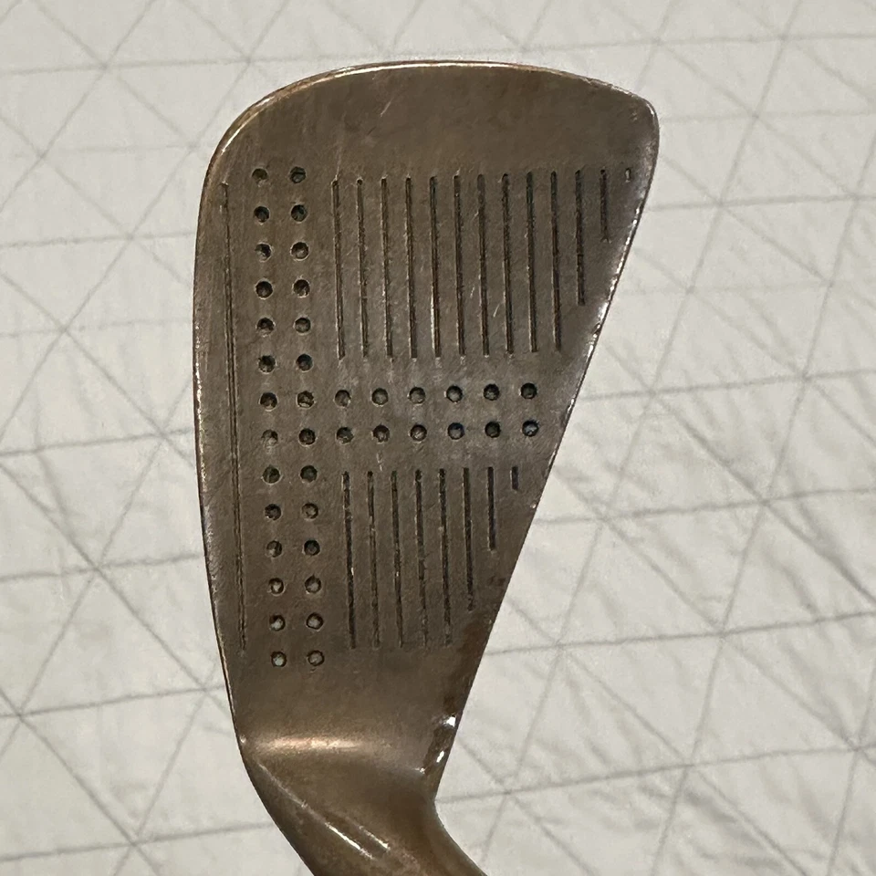 Tommy Armour PGA T-Line Designers Model BeCu 7Iron Graphite Shaft 36 3/4” RH - Image 2 of 4