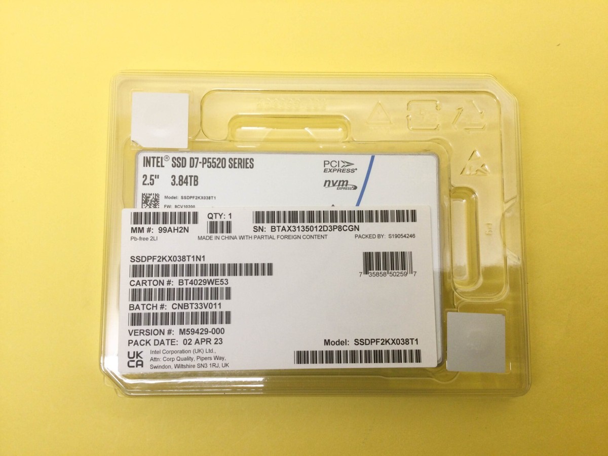 Intel D7-P5520 Series 3.84TB NVMe PCIe 4.0 x4 2.5in SSD