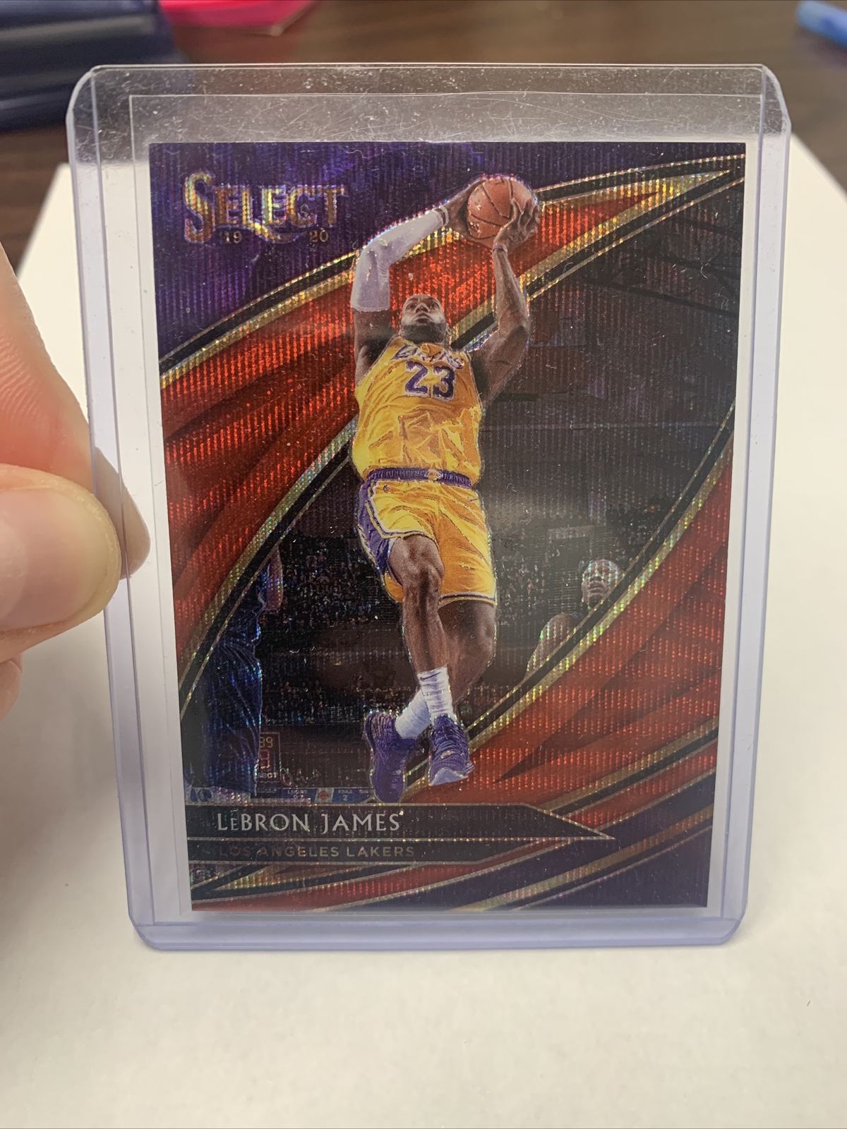 2019-20 Panini Select Courtside Tmall Red Wave Prizm LeBron James #261