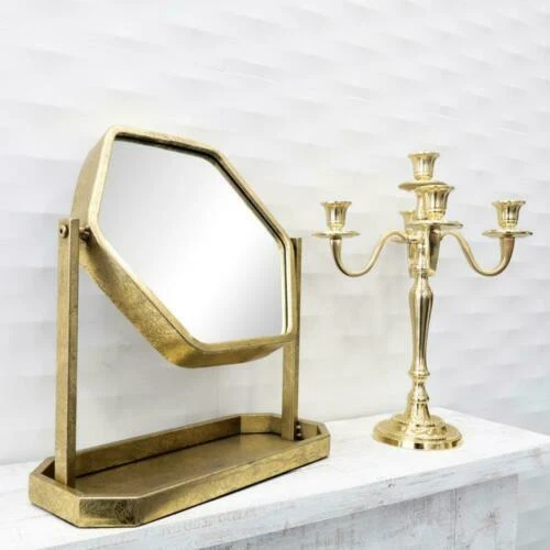 Moderne Deko-Spiegel fürs Schlafzimmer