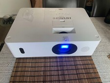 Hitachi 5000 Lumens - WUXGA 3LCD Projector with Remote - CP WU5500