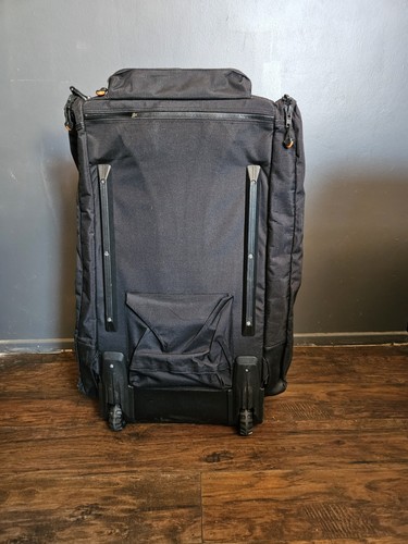 💥AKONA Adventure Gear Travel Scuba Dive Roller Bag BLACK 32" x 16" x 12" - Picture 5 of 23