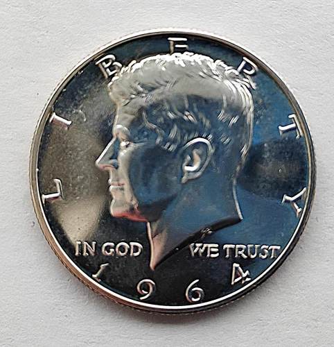 🧿1964 KENNEDY HALF DOLLAR.......FROSTED BU.......WOW!🧿