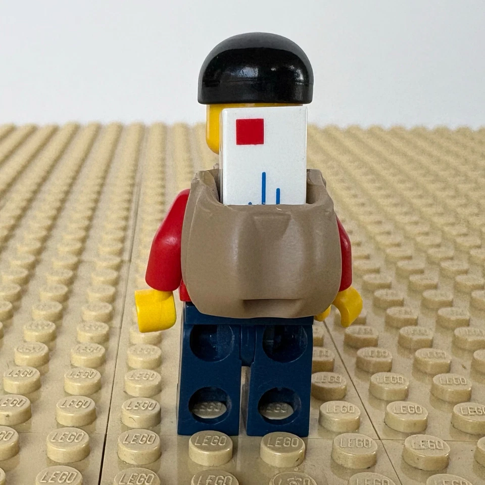 LEGO Creator Winter Village 🎄 Post Man twn145, 10222 POST OFFICE 2011 CHRISTMAS - Image 4 of 4