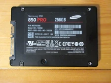 Samsung  850 Pro 256GB SATA Solid State Drive SSD MZ7KE256 MZ-7KE256