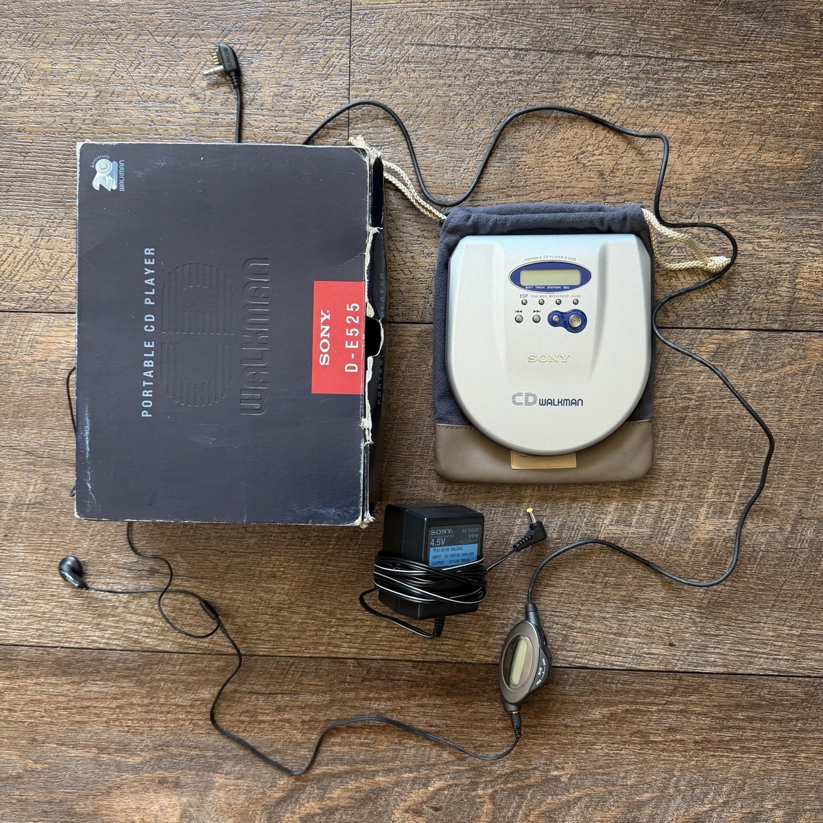 Vintage Rare Japan Sony D-E525 Walkman CD Player Used With Box +