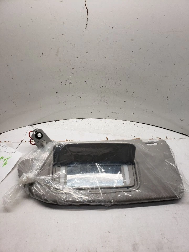 Viseira solar driver iluminada compatível com 02-04 VOLVO 60 SERIES 1399336 - Imagem 2 de 4