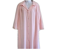 Vtg Plus Size 2XL Vanity Fair Plush Pink Robe Embroidered Snap-Up Pockets EC