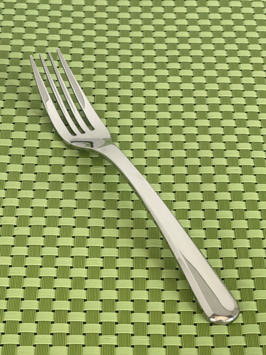 Nambe DAZZLE 18/10 Stainless Steel Flatware Set - Glossy Finish With Dots & Flat Tip Handles (Silver)