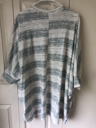 NWT Lularoe Large Cheryl Cardigan 