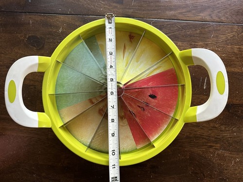 Mannice Large Watermelon Melon Fruit Slicer Cutter Stainless-Steel/ Silicone - Picture 3 of 5