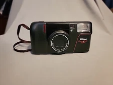 Nikon Zoom Touch 400 35mm Point & Shoot Film Camera - 35-70mm Macro *Read*