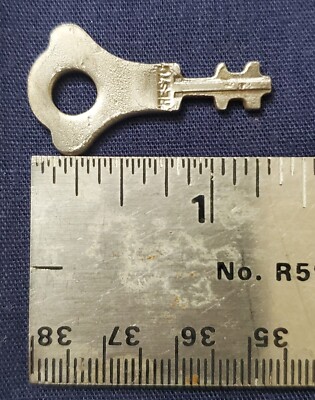 Singer Featherweight 221 1933 - 35  Type 1 carrying case KEY