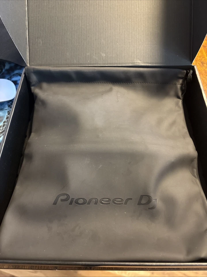 PIONEER DJ HDJ-X7 PROFESSIONAL DJ HEADPHONES SLIGHTLY USED MINT CONDITION BLACK - Image 3 of 4