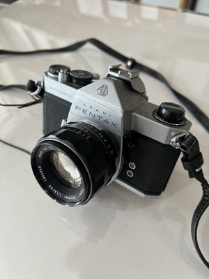 Pentax Spotmatic SP  & Super Yakumar 55mm 1. 8 ***For Parts/Repair Lens Works***