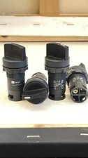 Schneider XB7-ED21-Monolithic selector switch. (4 Switches in Lot)