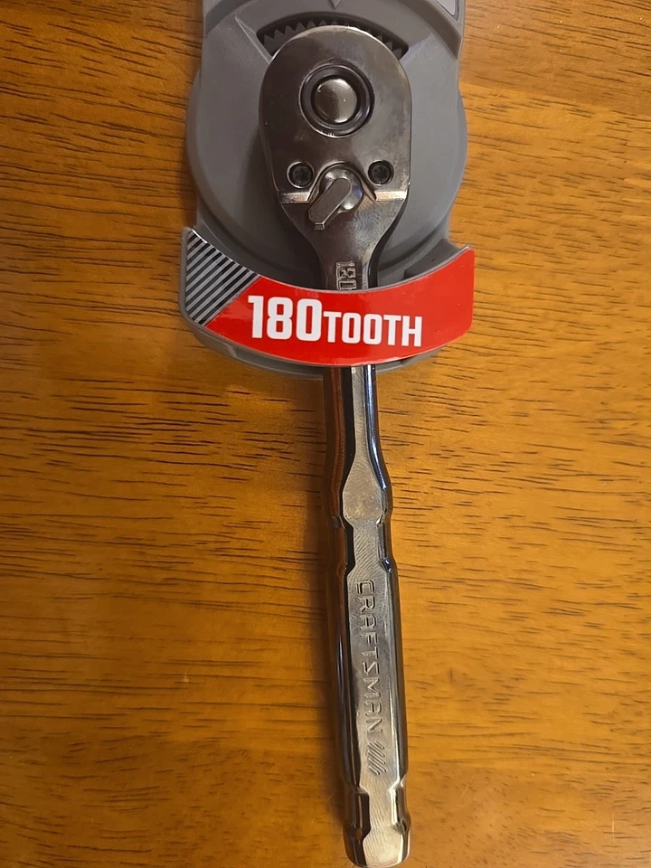 CRAFTSMAN OVERDRIVE 1/4" Drive 180T Pear Head Ratchet (CMMT82110) - Image 3 of 4