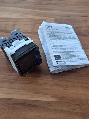 Omron E5CC-CX3D5M-000 Digital Controller