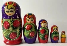 5 Vintage Hand Painted Wooden Russian Matryoshka Nesting Dolls
