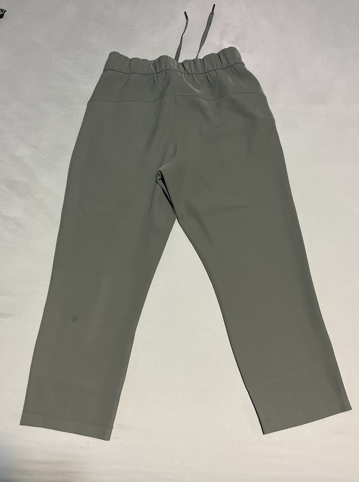 Lululemon Studio Crop Capri Drawstring Pants Size… - image 4