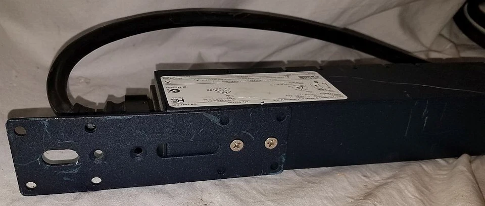 Sentry Basic Cabinet Power Distribution Unit Expansion Unit PDU CB-24V1-C20 Used - Image 2 of 4