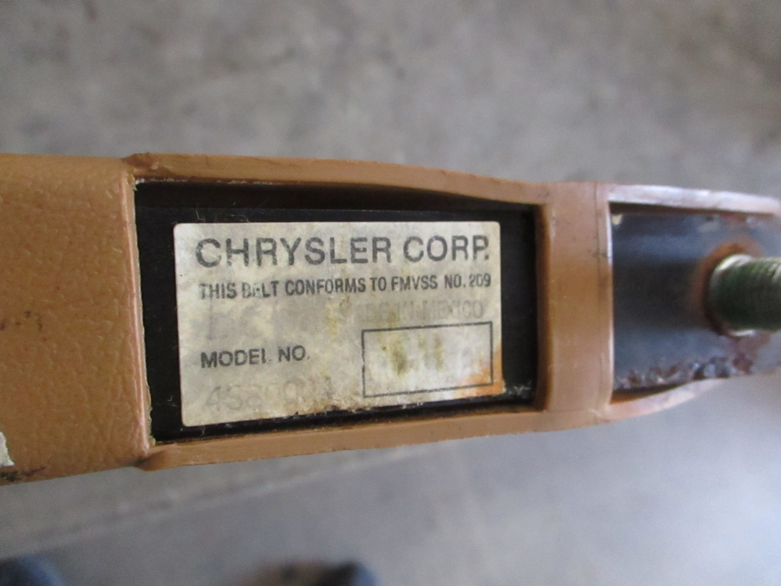 Passenger Female Seat Belt Chrysler Maserati TC 89 90 91 Yellow