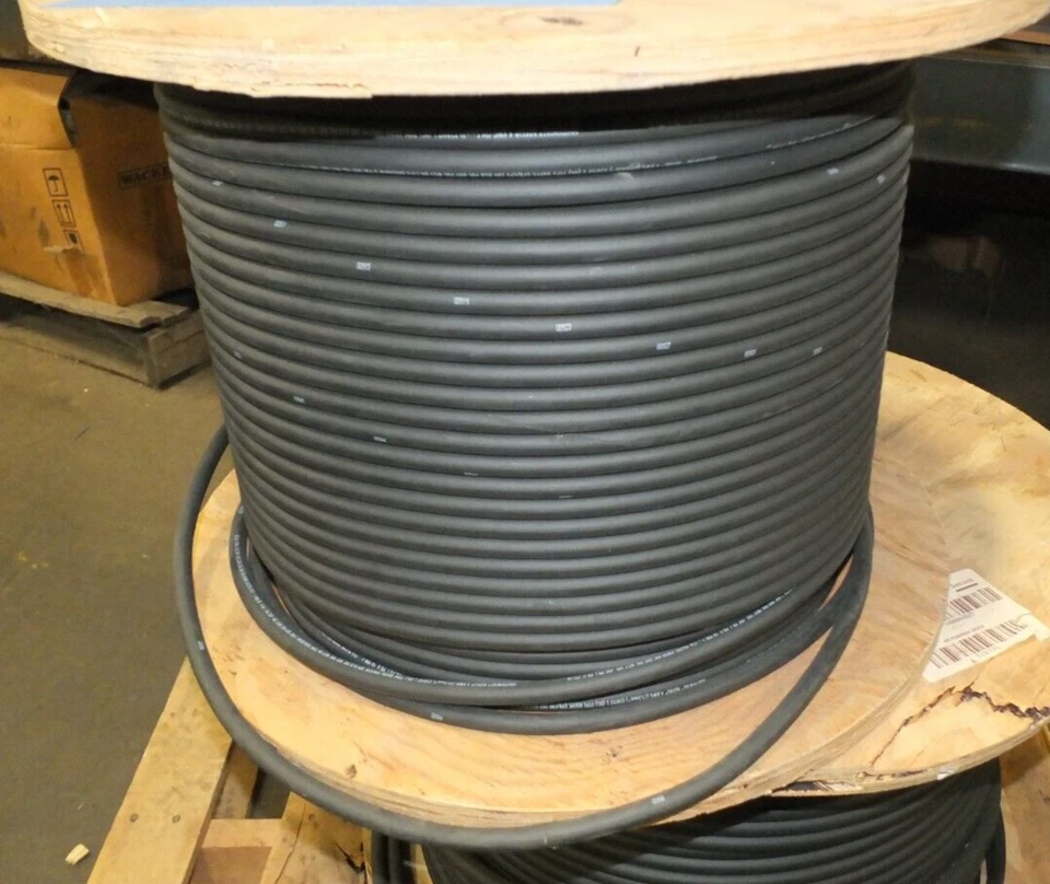 SOUTHWIRE ROYAL - MPN# 1670170608 - 4 AWG EPR - NEGRO 2KV 1000 PIES Foto 3 de 4