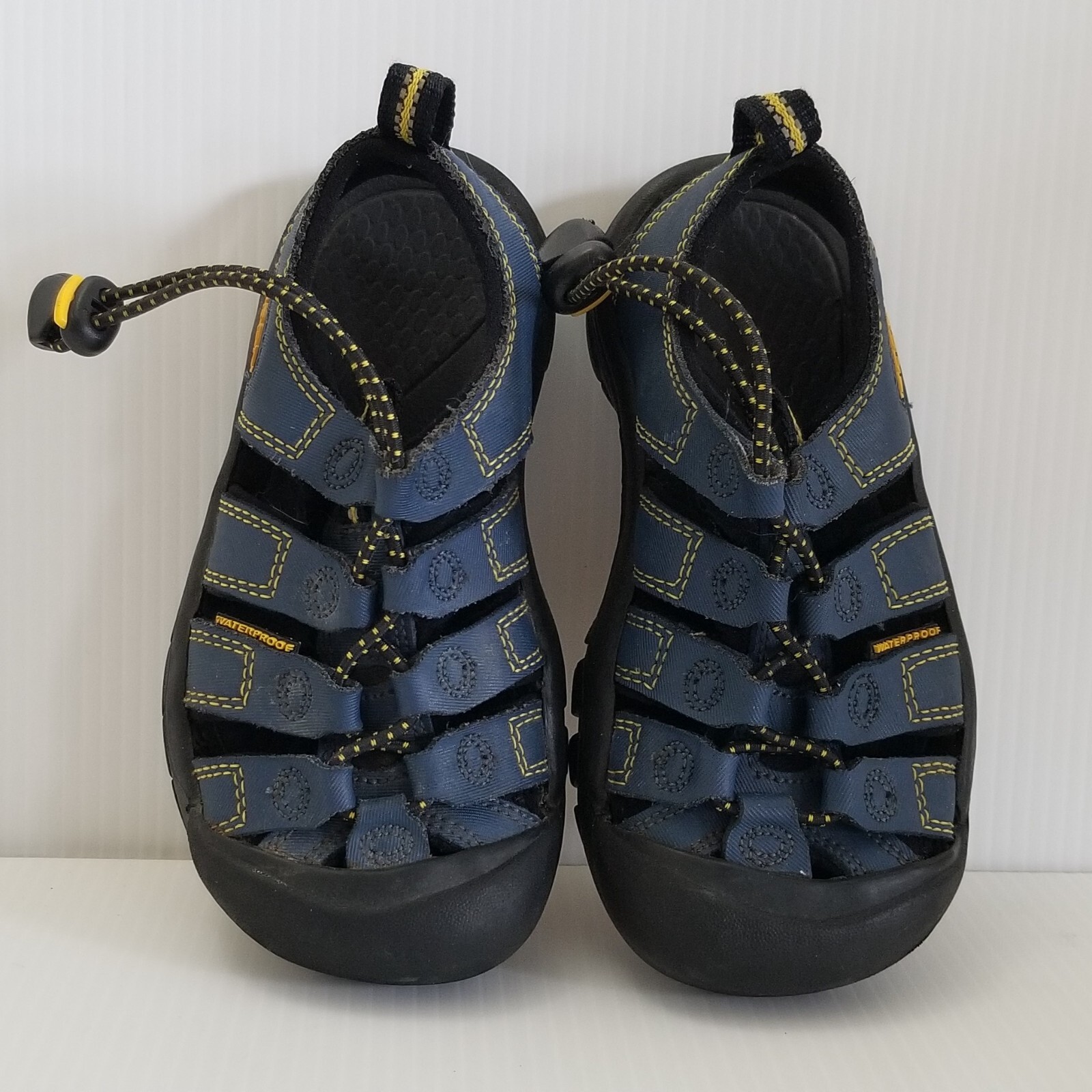 Sandali sportivi impermeabili Keen Newport blu navy giallo bambini ragazzi taglia 11 US