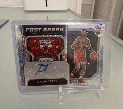 Panini 2022-23 Prizm Dalen Terry Chicago Bulls Fast Break RC Auto #FBR-DTB