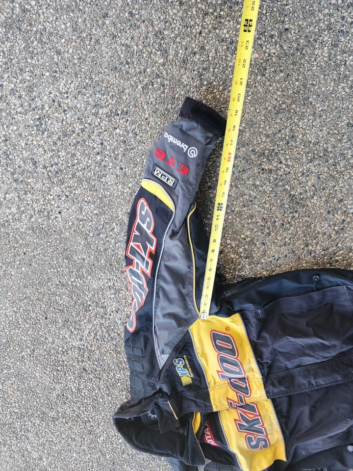 Ski-doo Team 雪地摩托车夹克 尺寸 M Rotax Brembo RPM 标志补丁 — 第 4/4 张图片