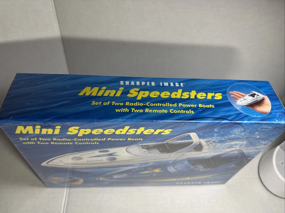 New Sharper Image Mini 1:64 Scale Speedsters Radio Control Power Boats Wireless - Image 2 of 4