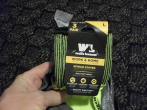 wells lamont Hi-Visibility Work Gloves  3 pair work&home nitrile coated