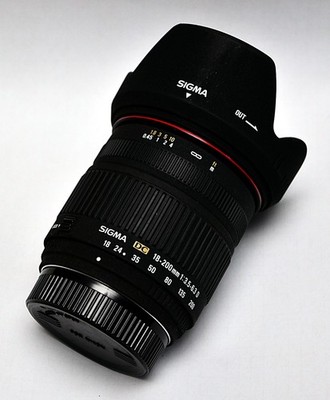 SIGMA DC 18-200 1:3,5-6,3 D  FÜR NIKON DX DIGITAL UV  62mm