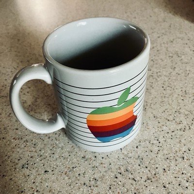 [APPLE CORPORATION] ''THE MOST PERSONAL COMPUTER'' Mug Coffee Cup, VINT. 1980