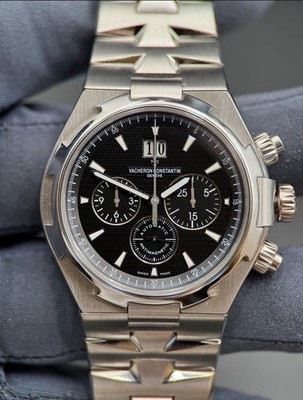 Vacheron Constantin Overseas 42mm Men's Black Watch - 49150/B01A-9097