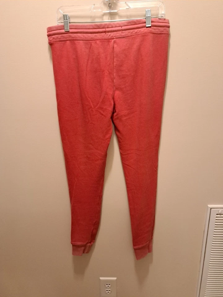 Mujer Lote 2 Ropa de Dormir Pantalones Talla Mediana American Eagle Rojo Camuflaje  Foto 4 de 4