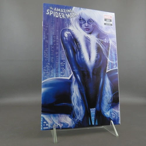 (NM) 2024 Amazing Spiderman 40 Nathan Szerdy - Marvel Black Cat Variant
