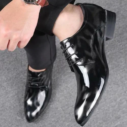 Heel leather hotsell shoes
