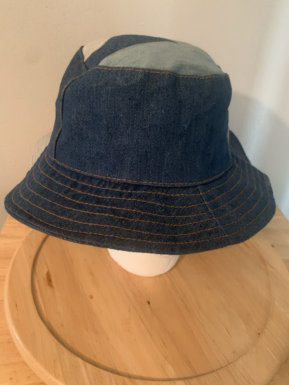 Picture 1 of 10