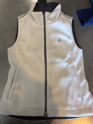WOMEN'S NWT ZERO RESTRICTION GOLF VEST  / XSMALL