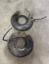 1979-85 Toyota 4x4 4wd Pickup 4runner Solid Axle Brake Dust Shield L R 1979-85 Toyota 4x4 4wd Pickup 4runner Solid Axle Brake Dust Shield L R