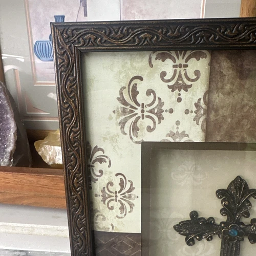 Framed Cross Artwork - Picture 6 of 7