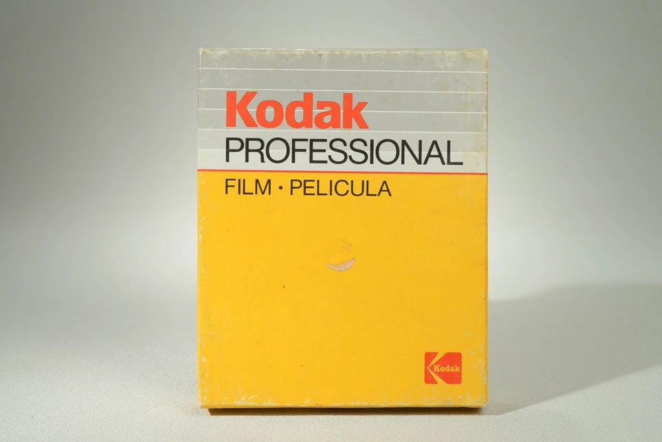 Kodak 4x5 TMax 100 4052 Film box of 25 SEALED Expired 12/1989 - Image 2 of 2