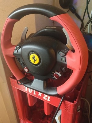 Thrustmaster T80 Ferrari 488 GTB Edition Lenkrad, Mit Pedalset