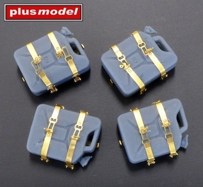 Plus Model 1/35 German Canisters With Holders for Sd.Kfz. 234 (6pcs)