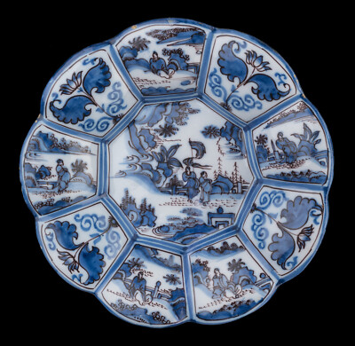 Chinoiserie Lobed Dish in Blue and Purple Delft, circa 1680 Delftware
